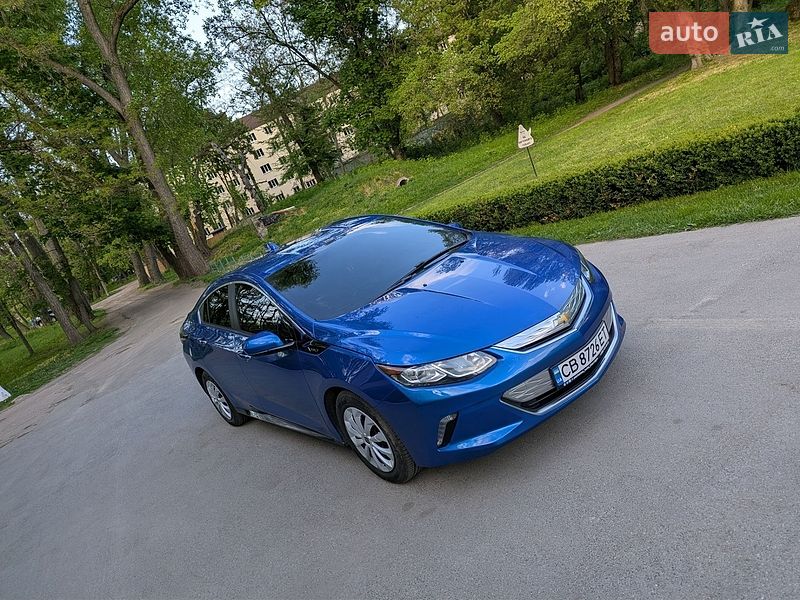 Хэтчбек Chevrolet Volt 2016 в Чернигове