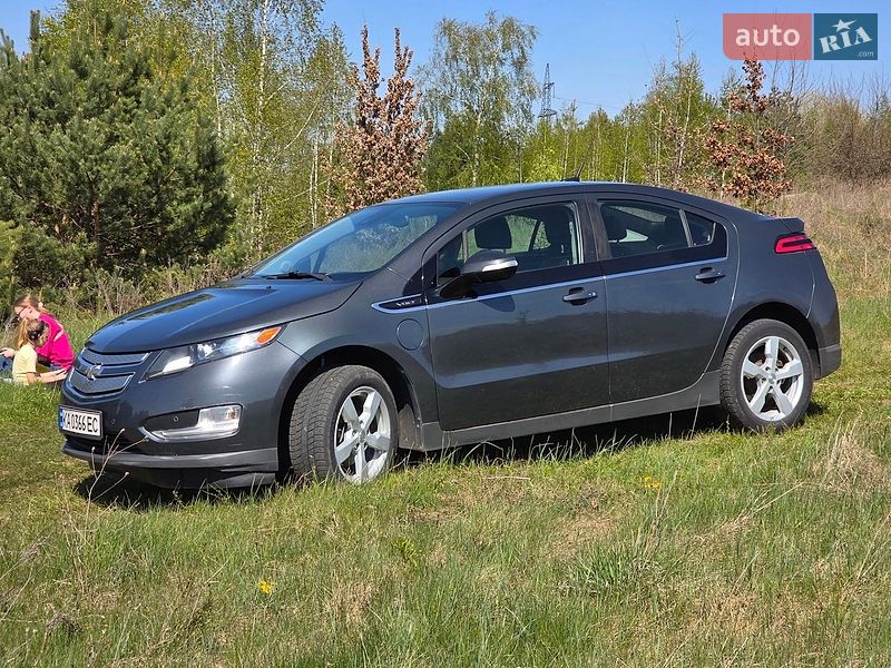 Хэтчбек Chevrolet Volt 2013 в Киеве