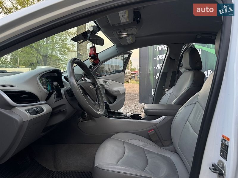 Хэтчбек Chevrolet Volt 2017 в Харькове