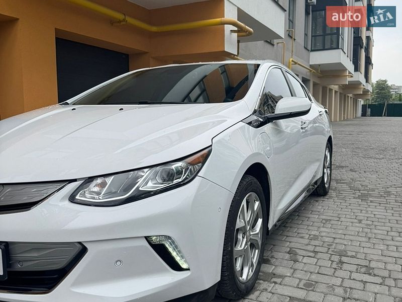 Хэтчбек Chevrolet Volt 2018 в Черкассах