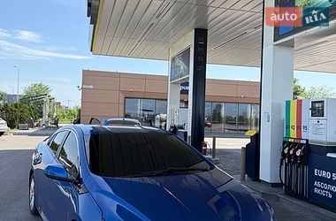 Хетчбек Chevrolet Volt 2016 в Дніпрі
