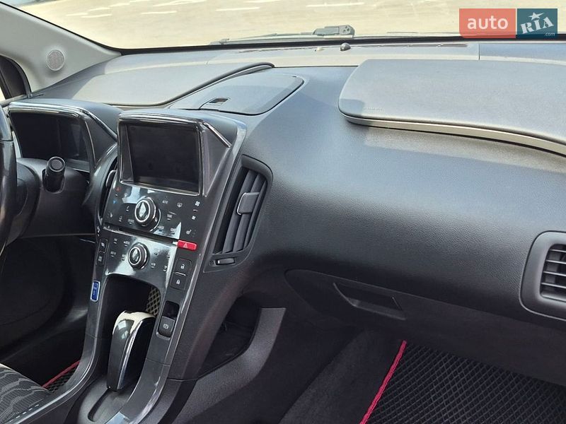 Хэтчбек Chevrolet Volt 2014 в Бирках