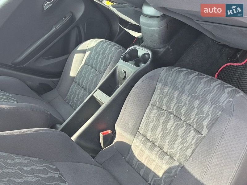 Хэтчбек Chevrolet Volt 2014 в Бирках