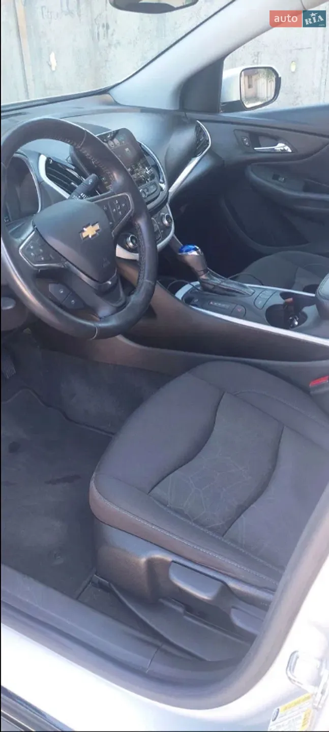 2017 Chevrolet Volt - мініатюра 13