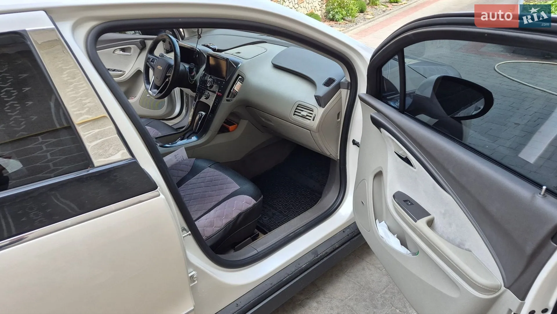 2013 Chevrolet Volt - мініатюра 2