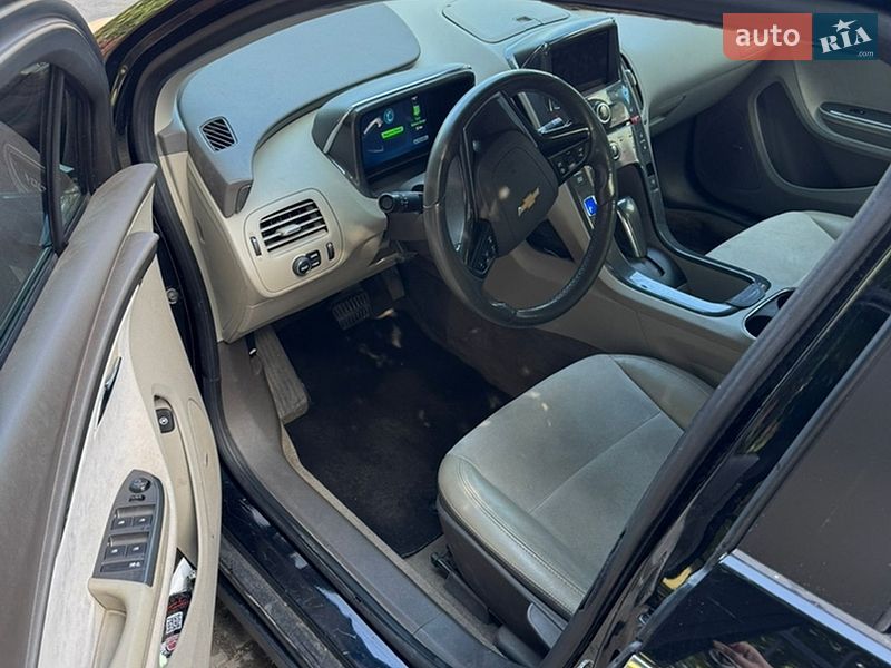 Хэтчбек Chevrolet Volt 2012 в Луцке