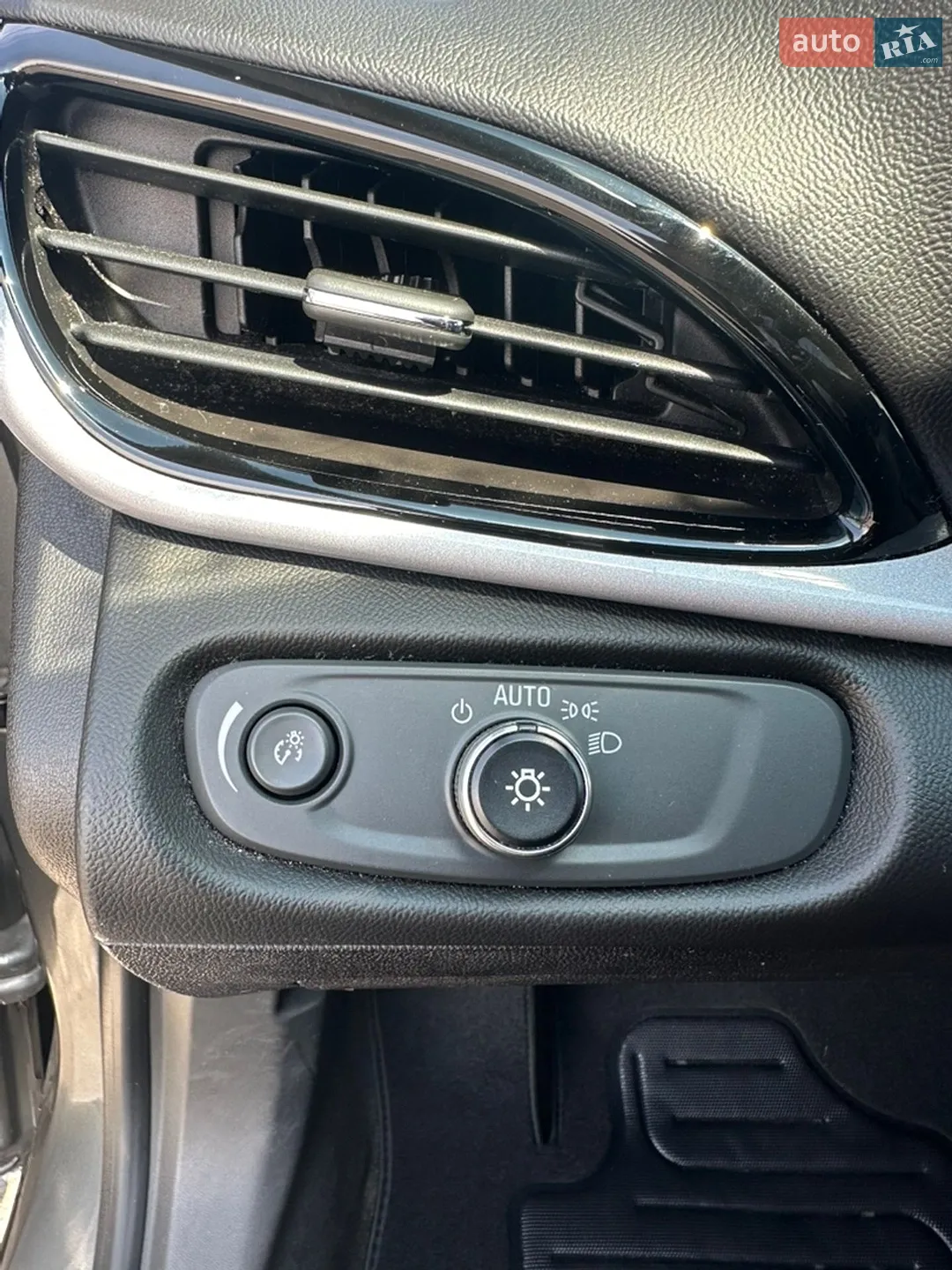 2016 Chevrolet Volt - мініатюра 13