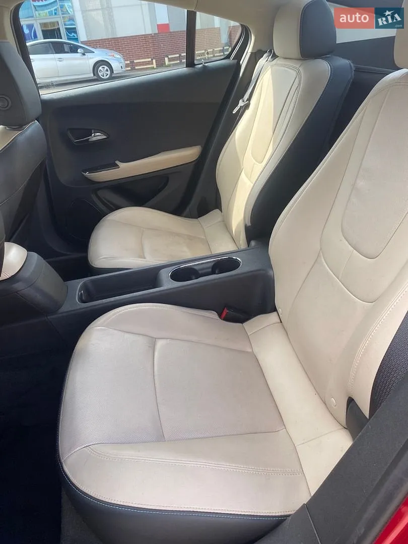 2011 Chevrolet Volt - мініатюра 9