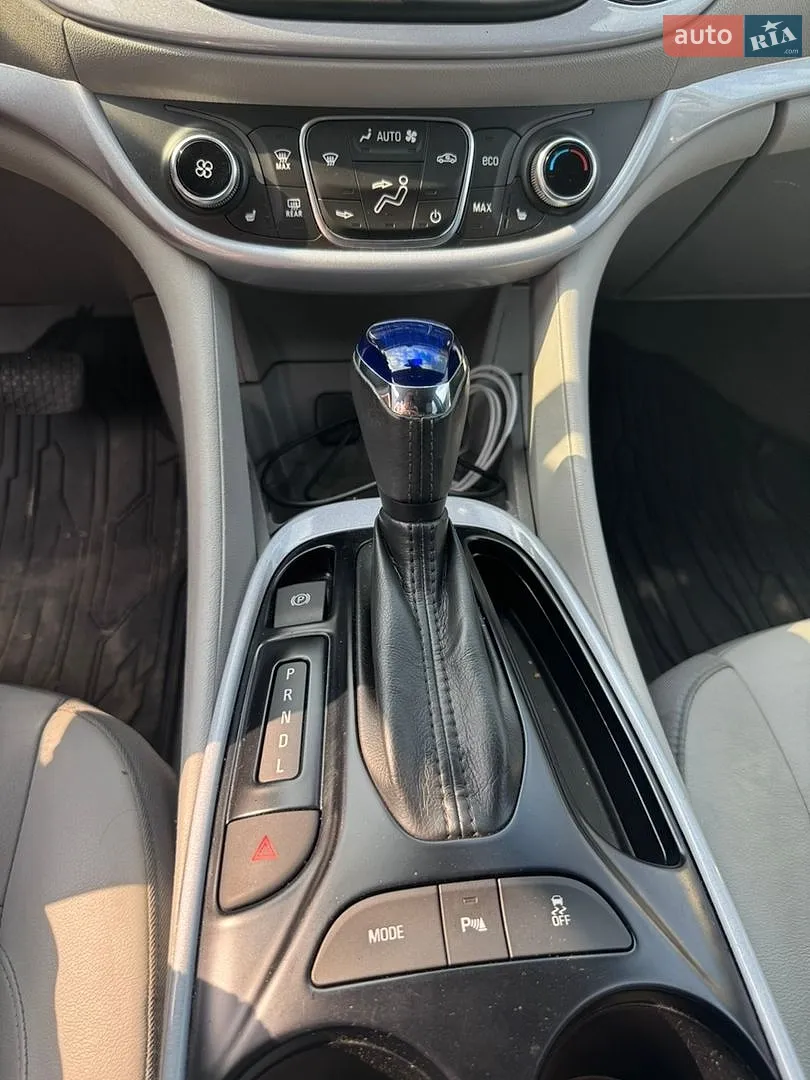 2018 Chevrolet Volt - мініатюра 11