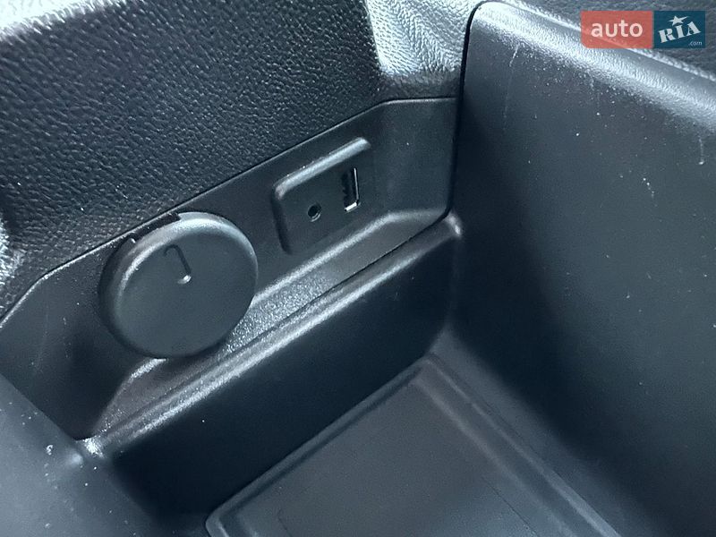 Хэтчбек Chevrolet Volt 2011 в Луцке