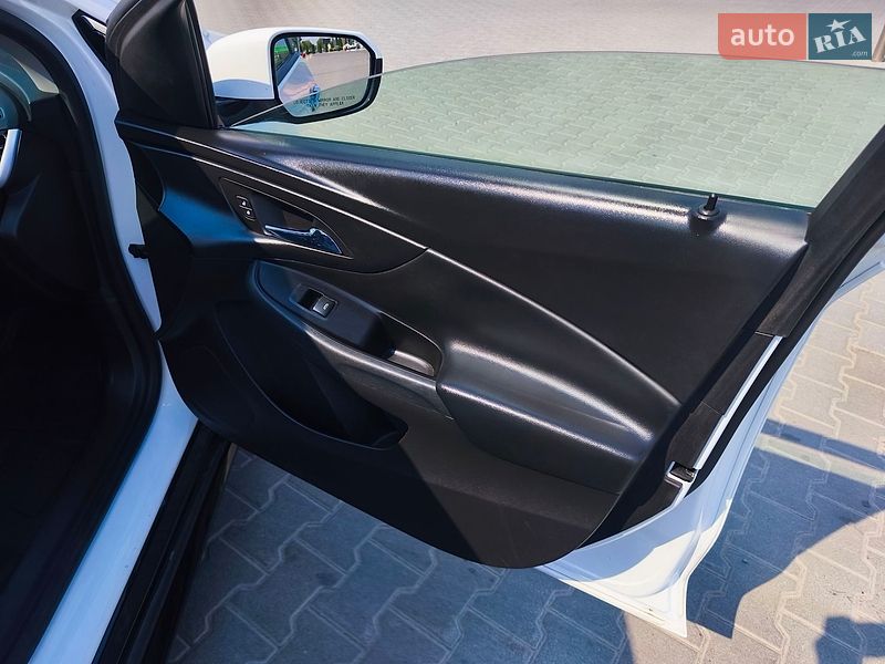 Хэтчбек Chevrolet Volt 2017 в Житомире фото 16 Хэтчбек Chevrolet Volt 2017 в Житомире