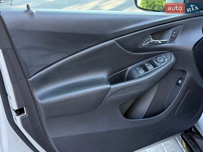 Хэтчбек Chevrolet Volt 2015 в Одессе фото 22 Хэтчбек Chevrolet Volt 2015 в Одессе