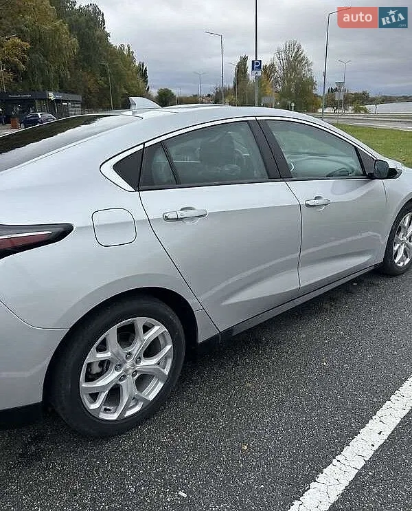 2017 Chevrolet Volt - мініатюра 3