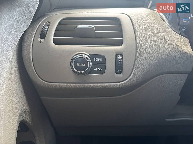 Хэтчбек Chevrolet Volt 2012 в Киеве