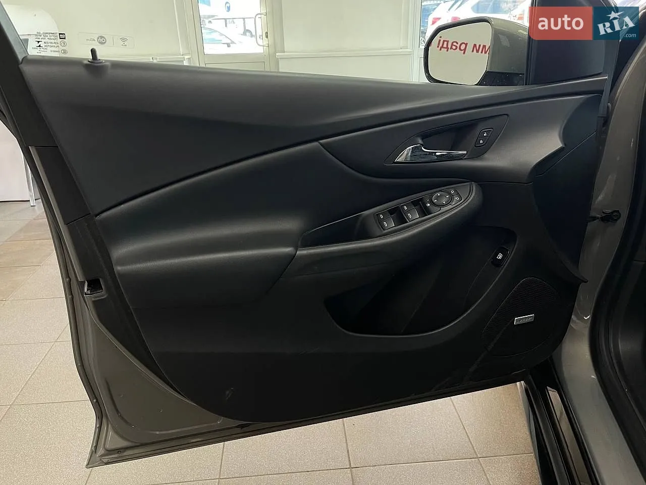 2017 Chevrolet Volt - мініатюра 16