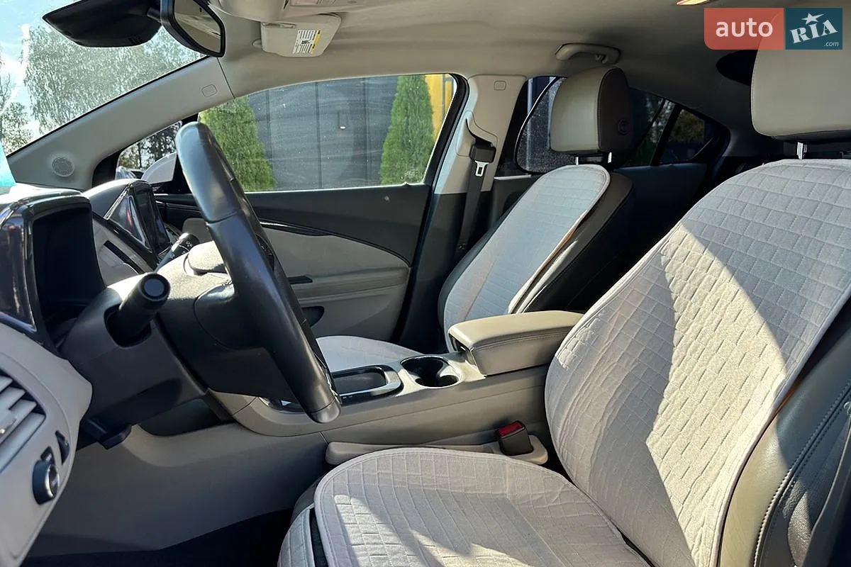 2013 Chevrolet Volt - мініатюра 9