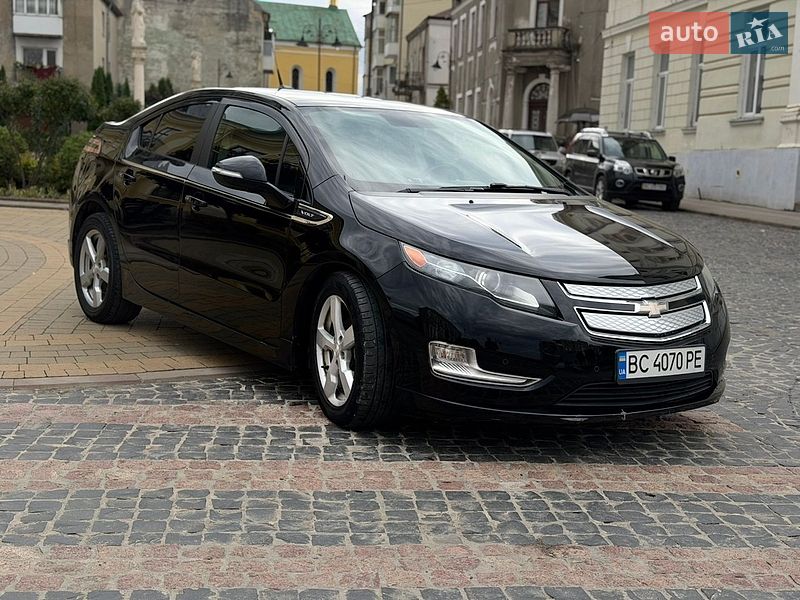 Хэтчбек Chevrolet Volt 2011 в Золочеве