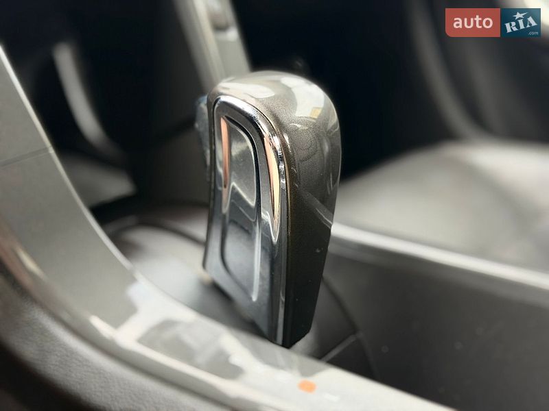 Хэтчбек Chevrolet Volt 2011 в Золочеве
