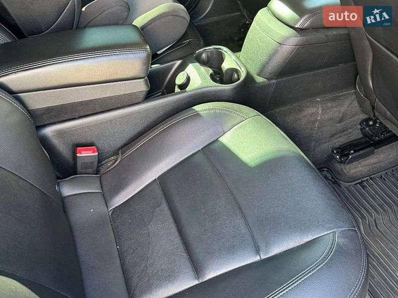 Хэтчбек Chevrolet Volt 2015 в Киеве