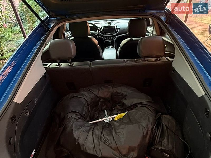 Хэтчбек Chevrolet Volt 2017 в Днепре