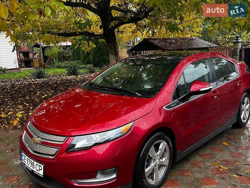 Хэтчбек Chevrolet Volt 2011 в Черновцах