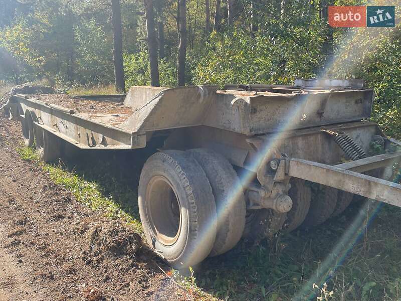 Лафет ЧМЗАП 5208 1990 в Сарнах