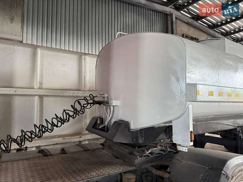 Цистерна полуприцеп ЧМЗАП 9985 1998 в Виннице