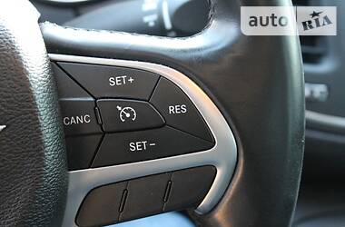 Седан Chrysler 200 2015 в 