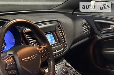 Седан Chrysler 200 2015 в 