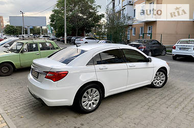 Седан Chrysler 200 2012 в Одессе