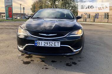 Седан Chrysler 200 2015 в Полтаве