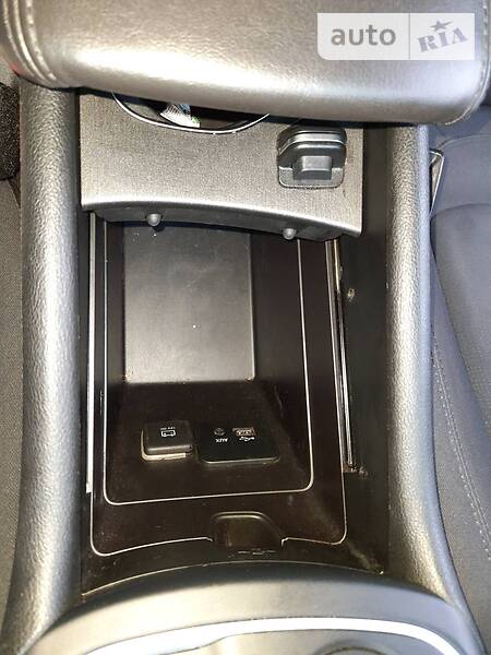 Седан Chrysler 200 2015 в Києві