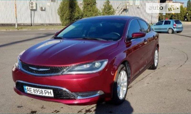 Седан Chrysler 200 2016 в Днепре