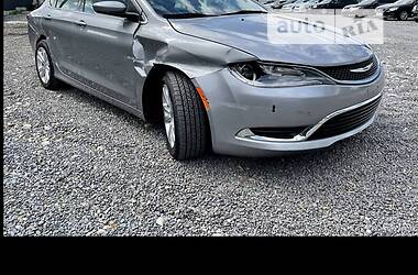 Седан Chrysler 200 2014 в Львове