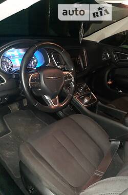 Седан Chrysler 200 2014 в Дніпрі