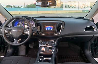 Седан Chrysler 200 2016 в Борисполі