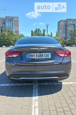 Седан Chrysler 200 2014 в Одесі