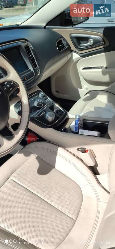 Седан Chrysler 200 2014 в Харькове
