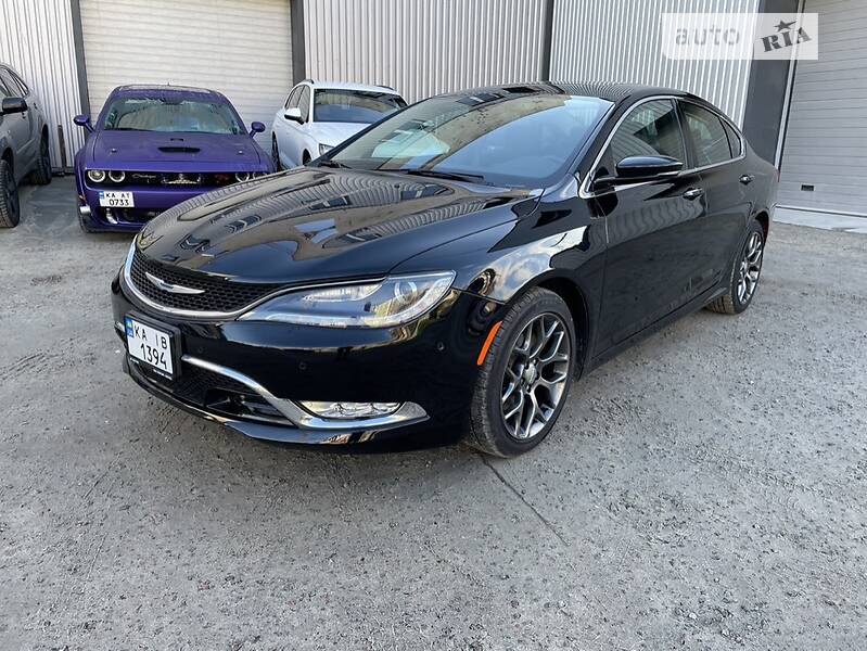 Седан Chrysler 200 2015 в 