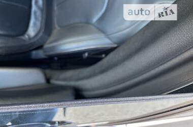 Седан Chrysler 200 2015 в 