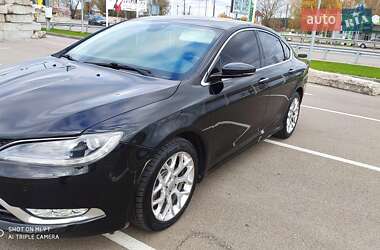 Седан Chrysler 200 2015 в Киеве