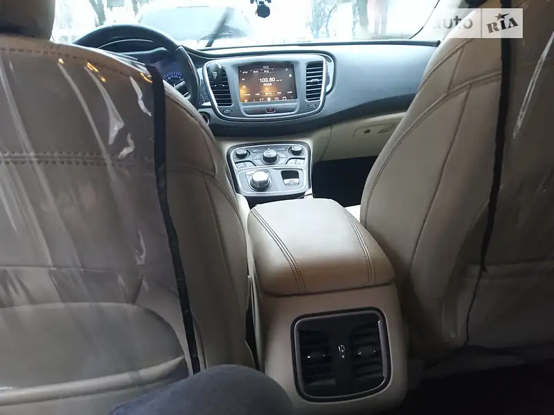 Chrysler 200 2014