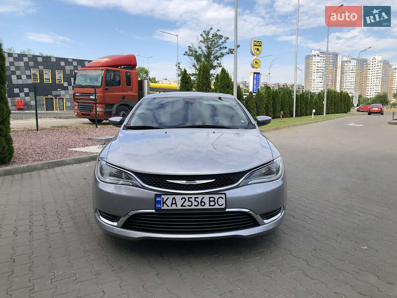 Седан Chrysler 200 2015 в Киеве фото 2 Седан Chrysler 200 2015 в Киеве