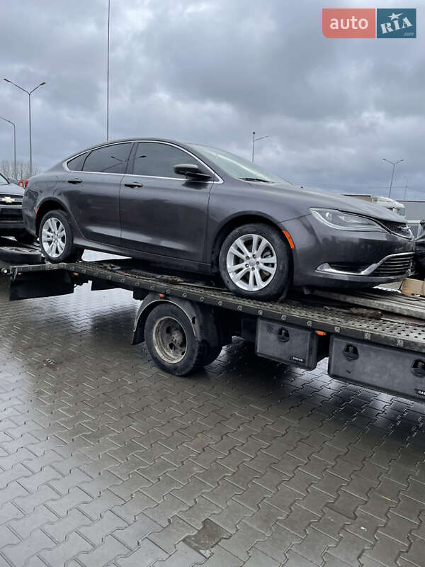 Седан Chrysler 200 2016 в Ковеле