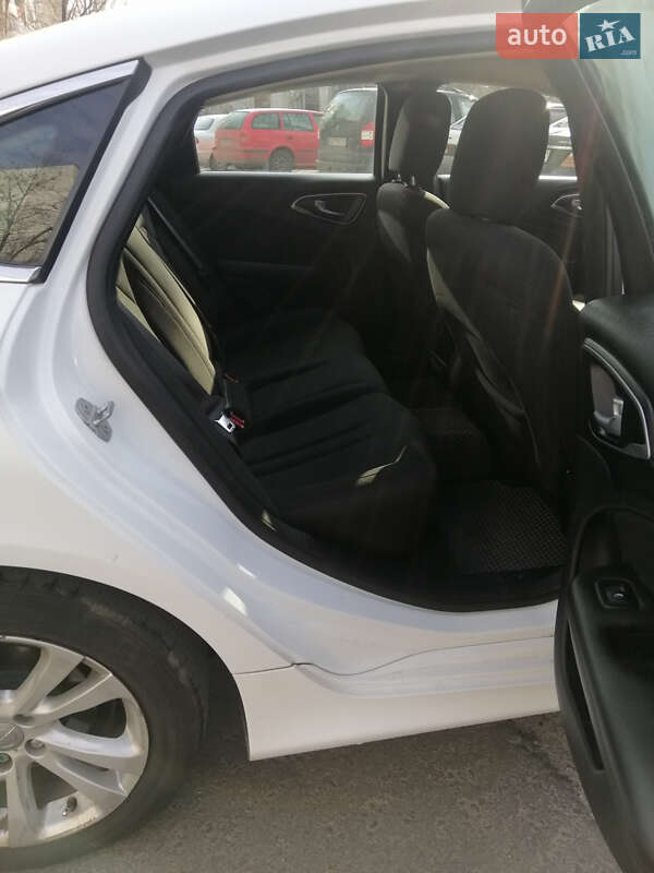 Седан Chrysler 200 2015 в Запорожье фото 23 Седан Chrysler 200 2015 в Запорожье