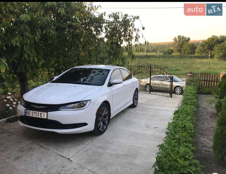 Седан Chrysler 200 2015 в Подільську