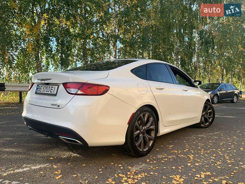 Седан Chrysler 200 2015 в Подільську
