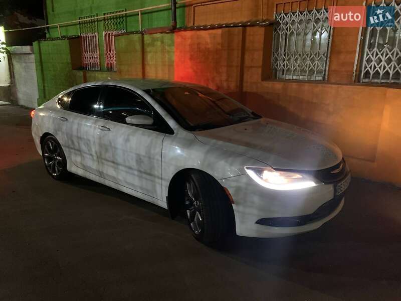 Седан Chrysler 200 2015 в Подільську