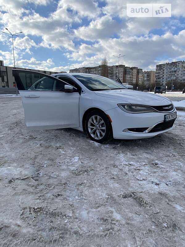 Седан Chrysler 200 2014 в Киеве