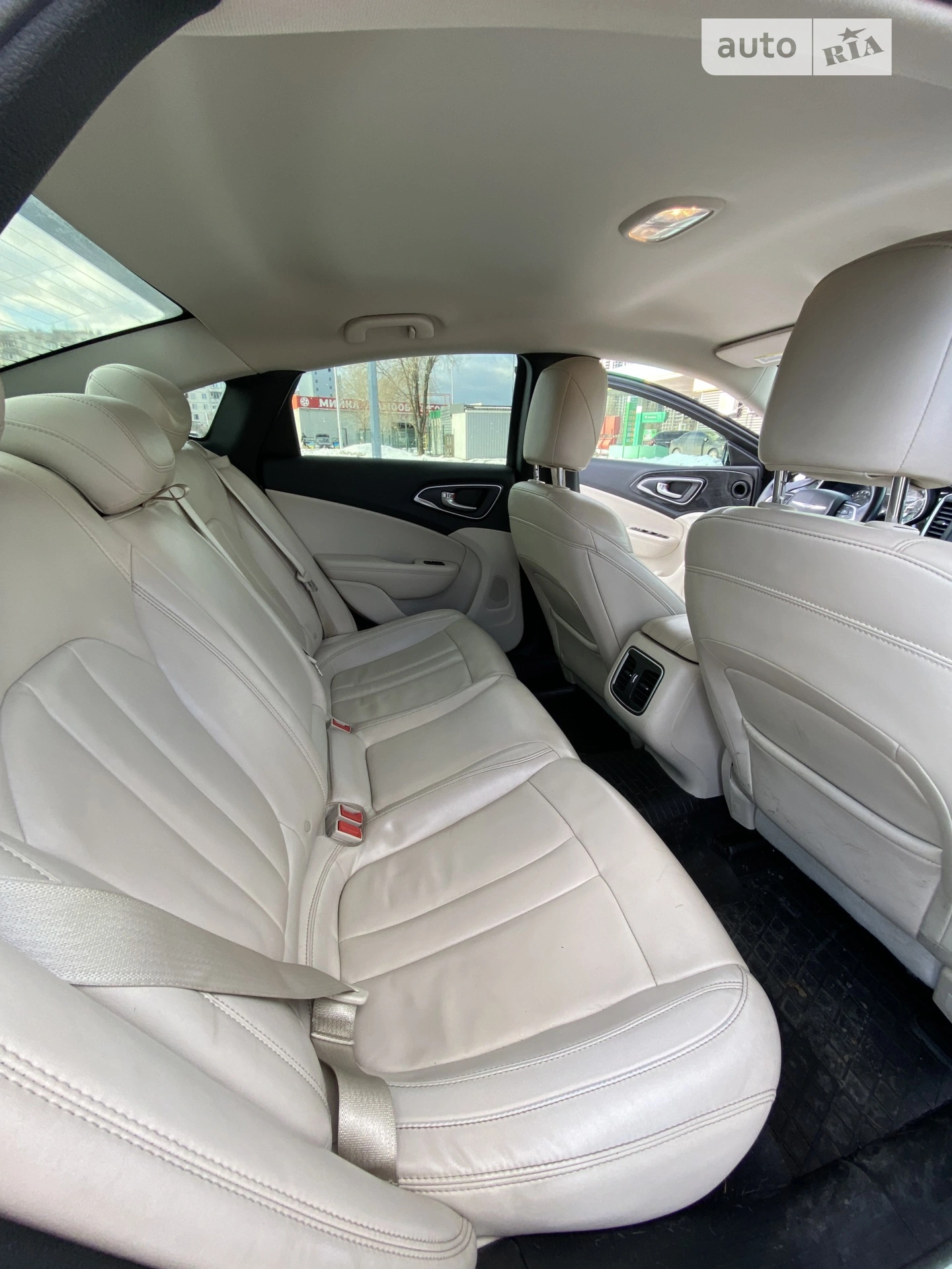 2014 Chrysler 200 - мініатюра 3